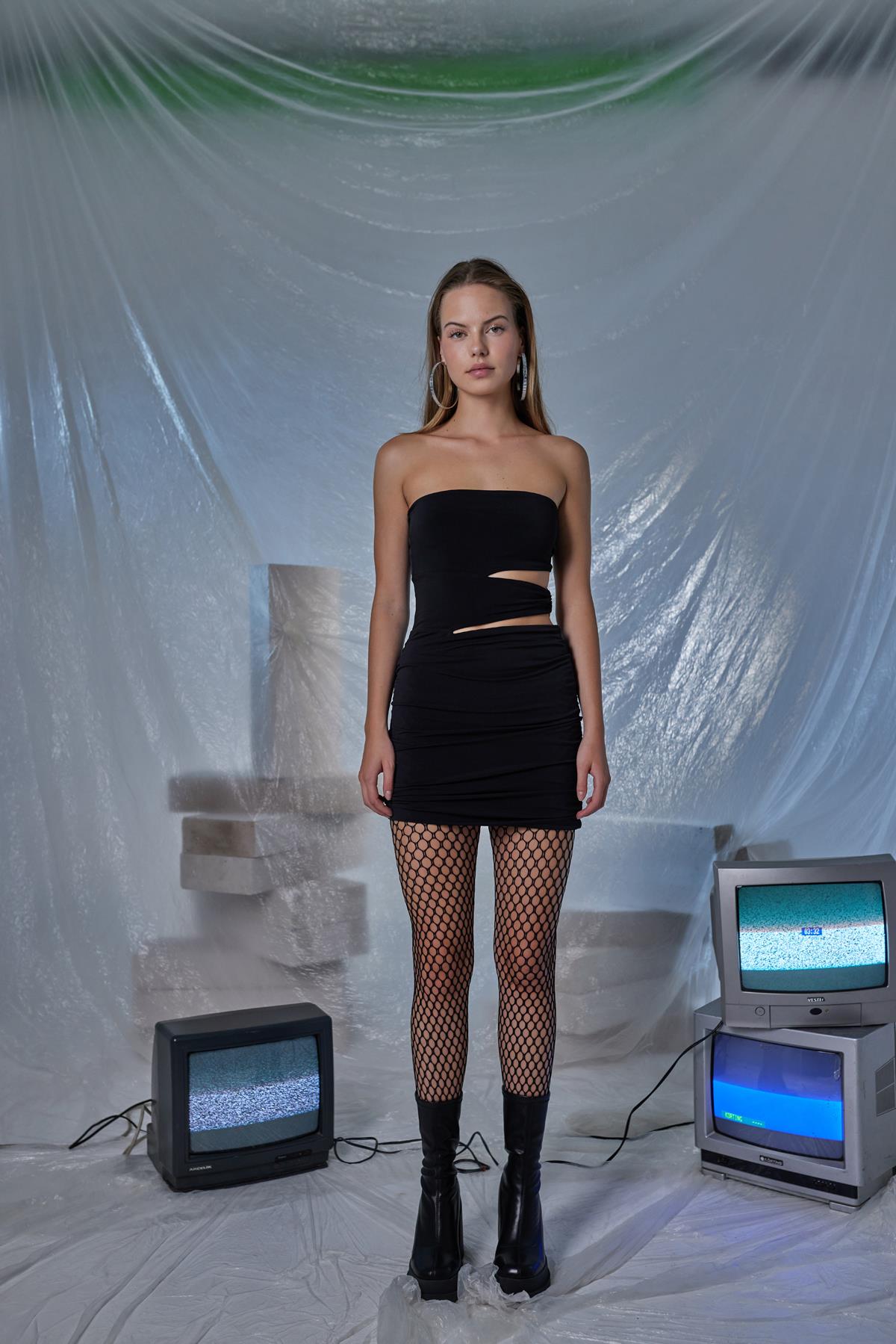 Bubble Black Pleated Mini Bodycon Dress